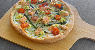 Pizza Salmone con asparagi