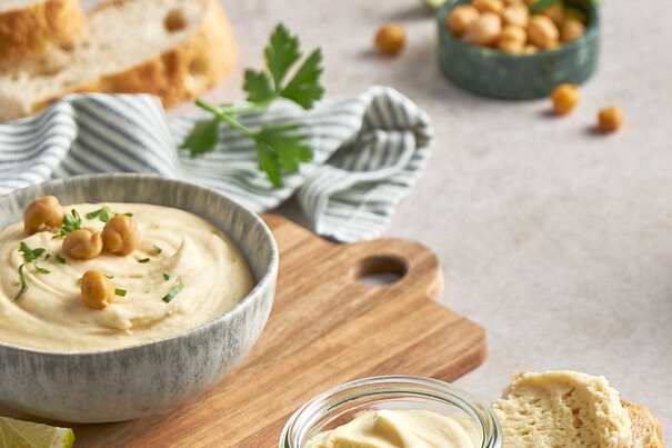 Veganer Orientalischer Hummus Aufstrich